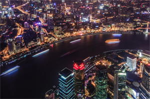 Shanghai at night, a fashionable gathering place that is hard to leave